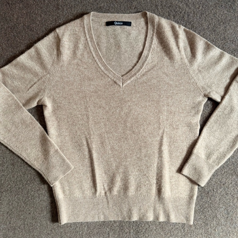 Quince Women’s Mongolian Cashmere V-Neck Sweater, Size XS, Oatmeal Beige